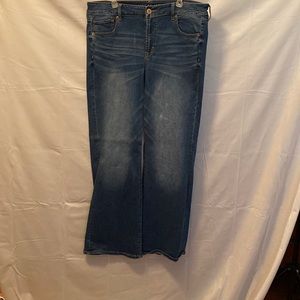 Like new size 16 reg American eagle boyfriend jeans
